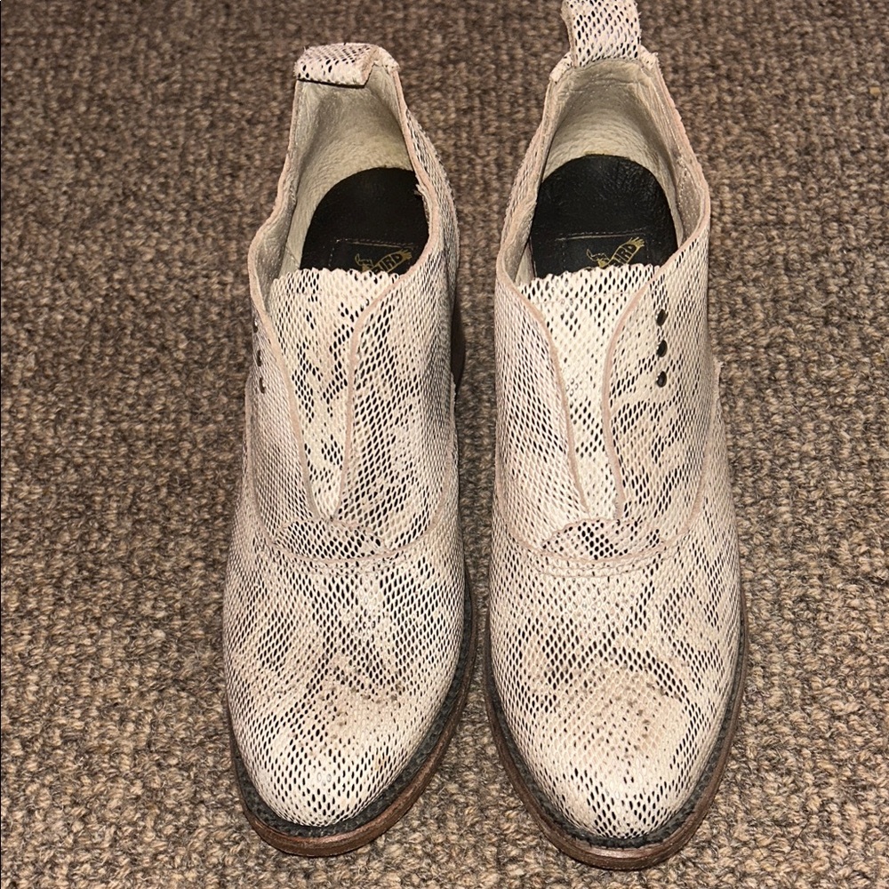 Freebird Sadie-Cream Snakeskin Lace Up Boots
